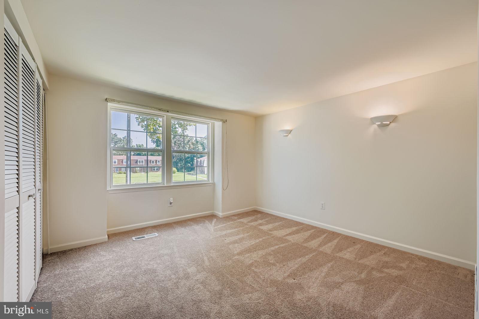 1811 ARWELL COURT