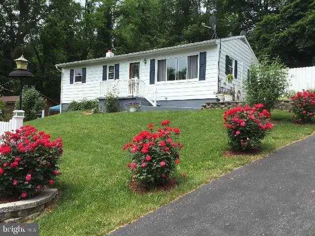 63 Runway Lane, Lewistown, PA 17044