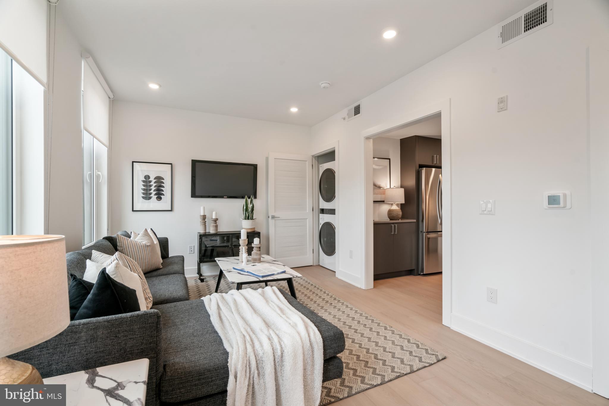2000 DREER STREET 403