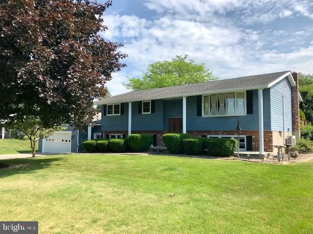 55 Cayuga Road, Belleville, PA 17004