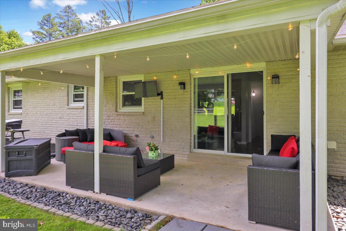 325 FAUST ROAD