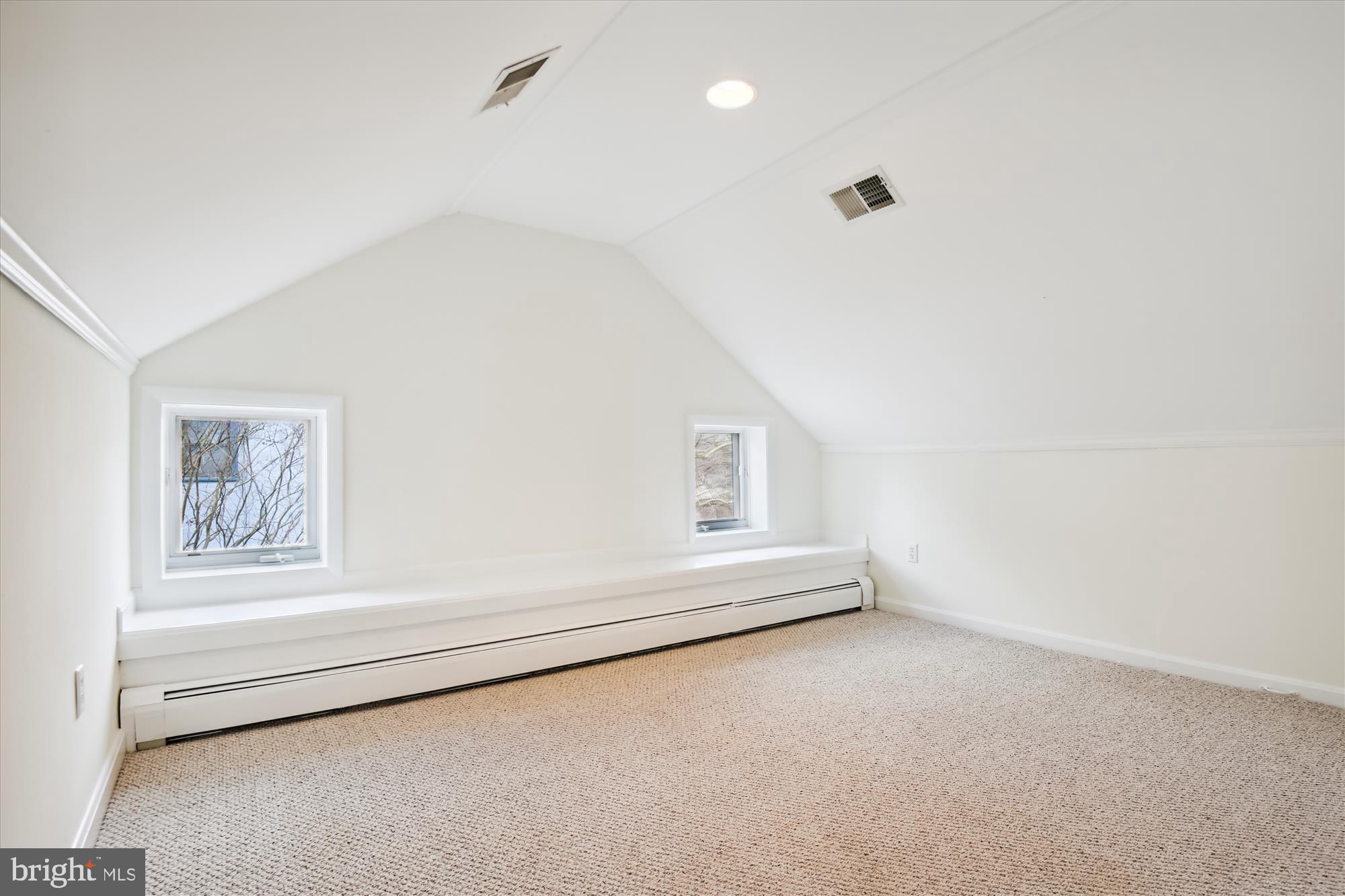 STONELEIGH - Residential