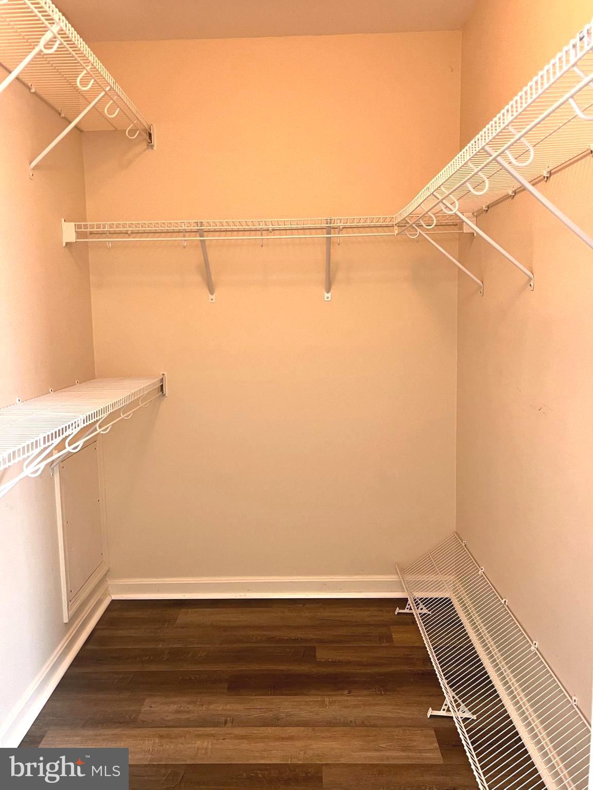 SEVEN OAKS - Residential