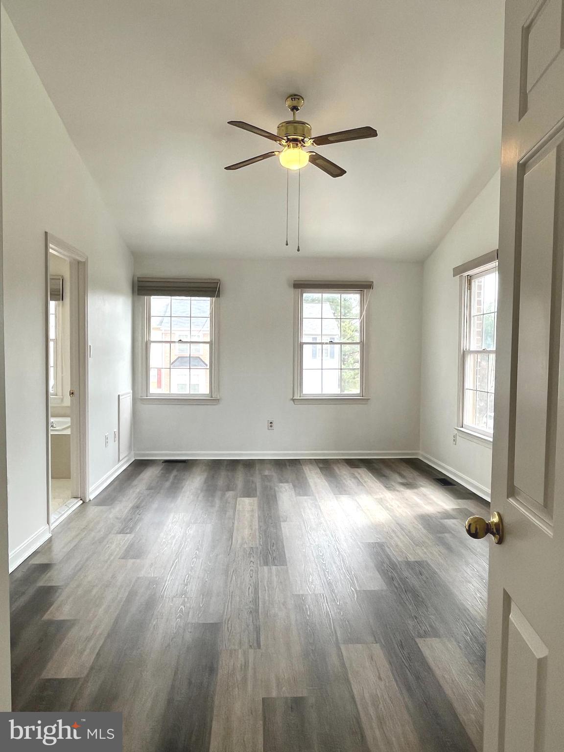 SEVEN OAKS - Residential