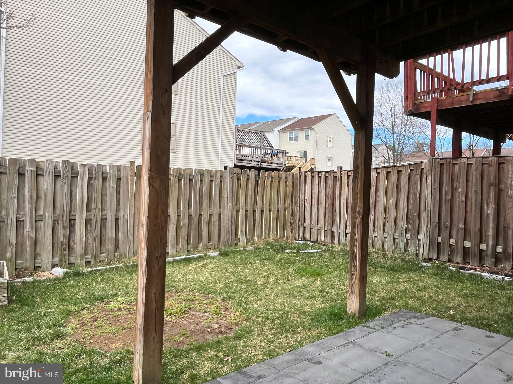 SEVEN OAKS - Residential