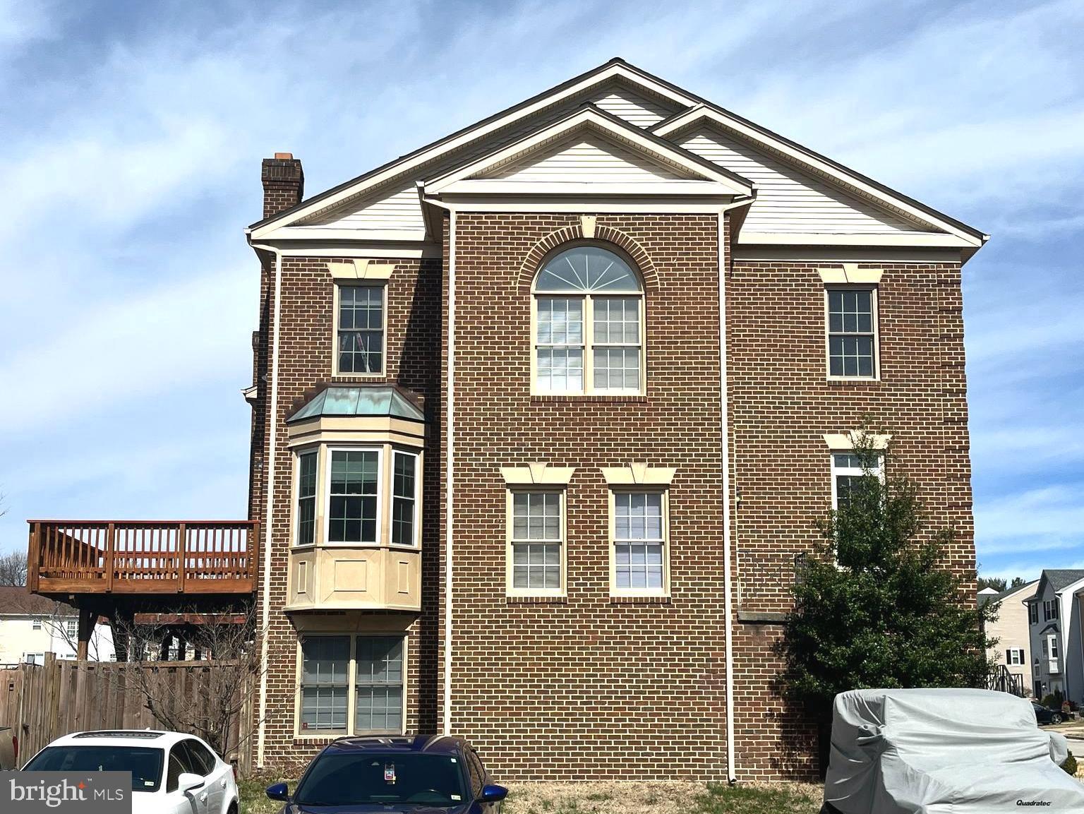 2034 PINECROFT COURT