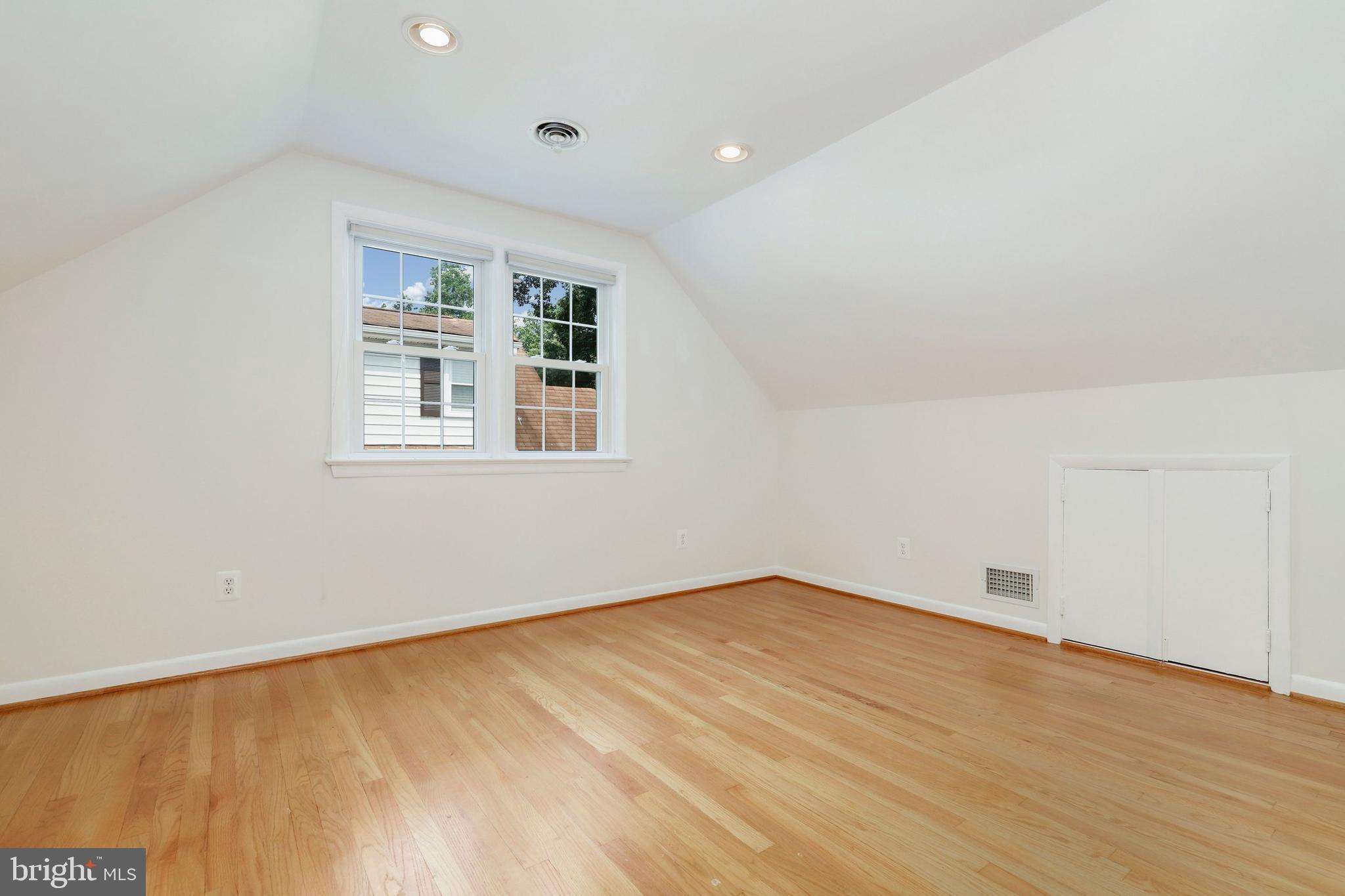 WEST END PARK - Residential