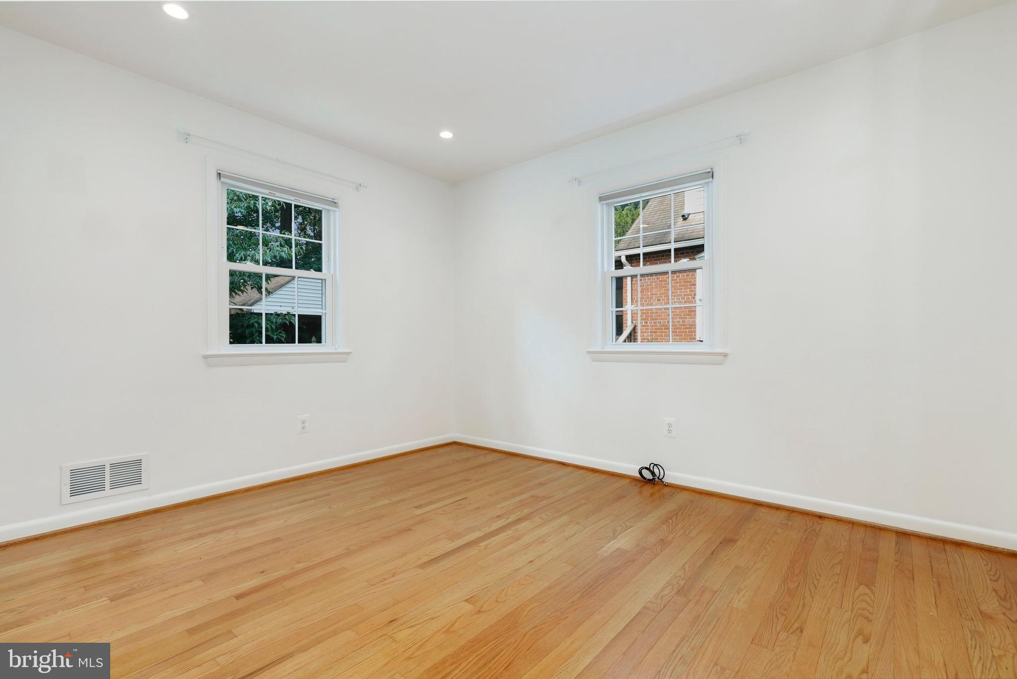 WEST END PARK - Residential