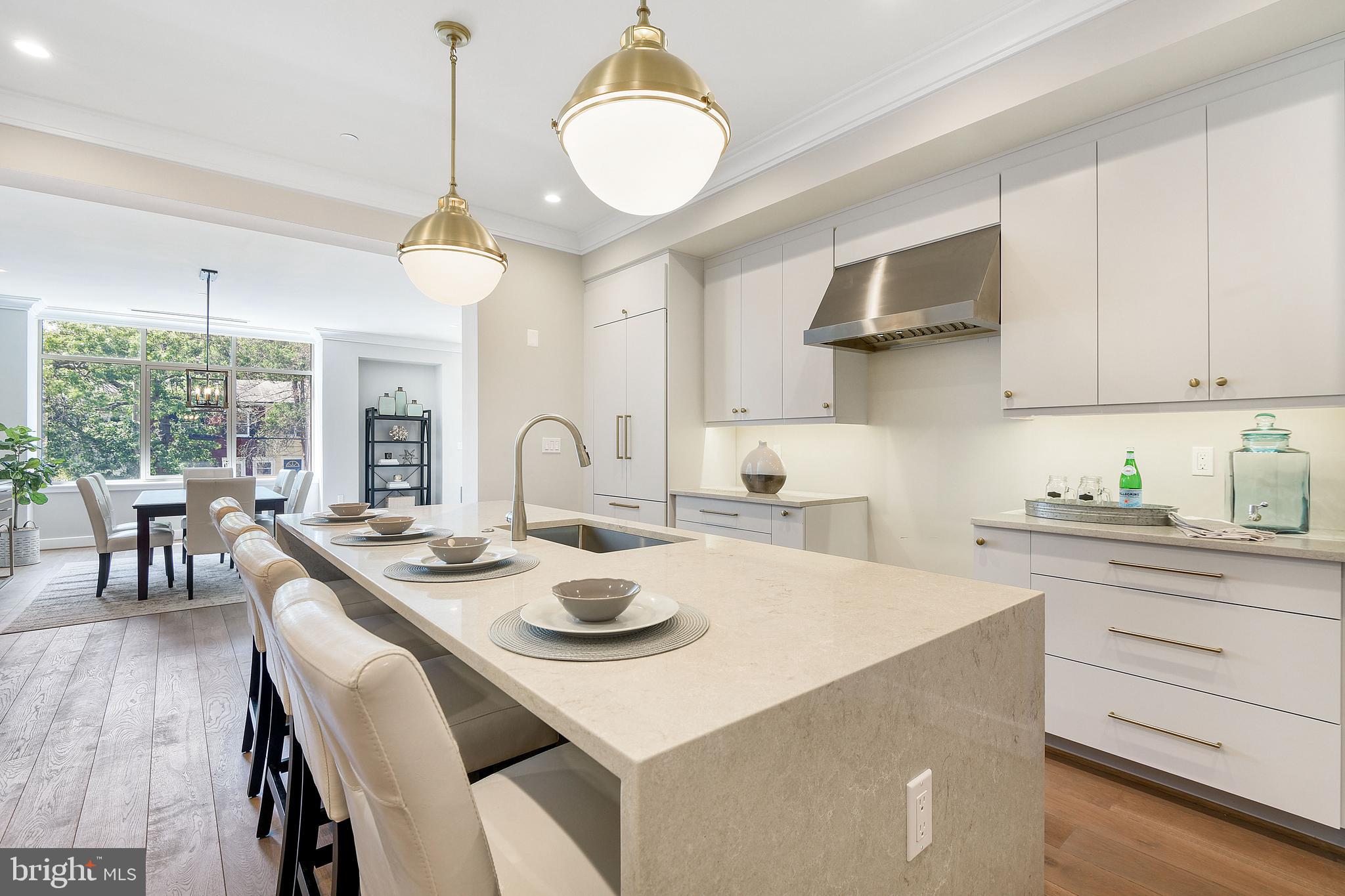 MURRAY HILL - Residential