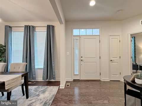 Tiny photo for 84 Jockey Drive, LA PLATA, MD 20646 (MLS # MDCH2052540)