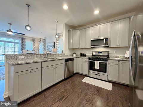 Tiny photo for 84 Jockey Drive, LA PLATA, MD 20646 (MLS # MDCH2052540)