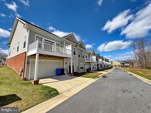 Tiny photo for 84 Jockey Drive, LA PLATA, MD 20646 (MLS # MDCH2052540)