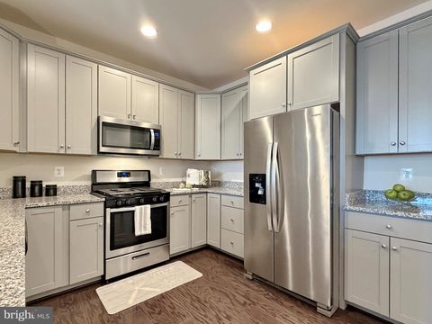 Tiny photo for 84 Jockey Drive, LA PLATA, MD 20646 (MLS # MDCH2052540)