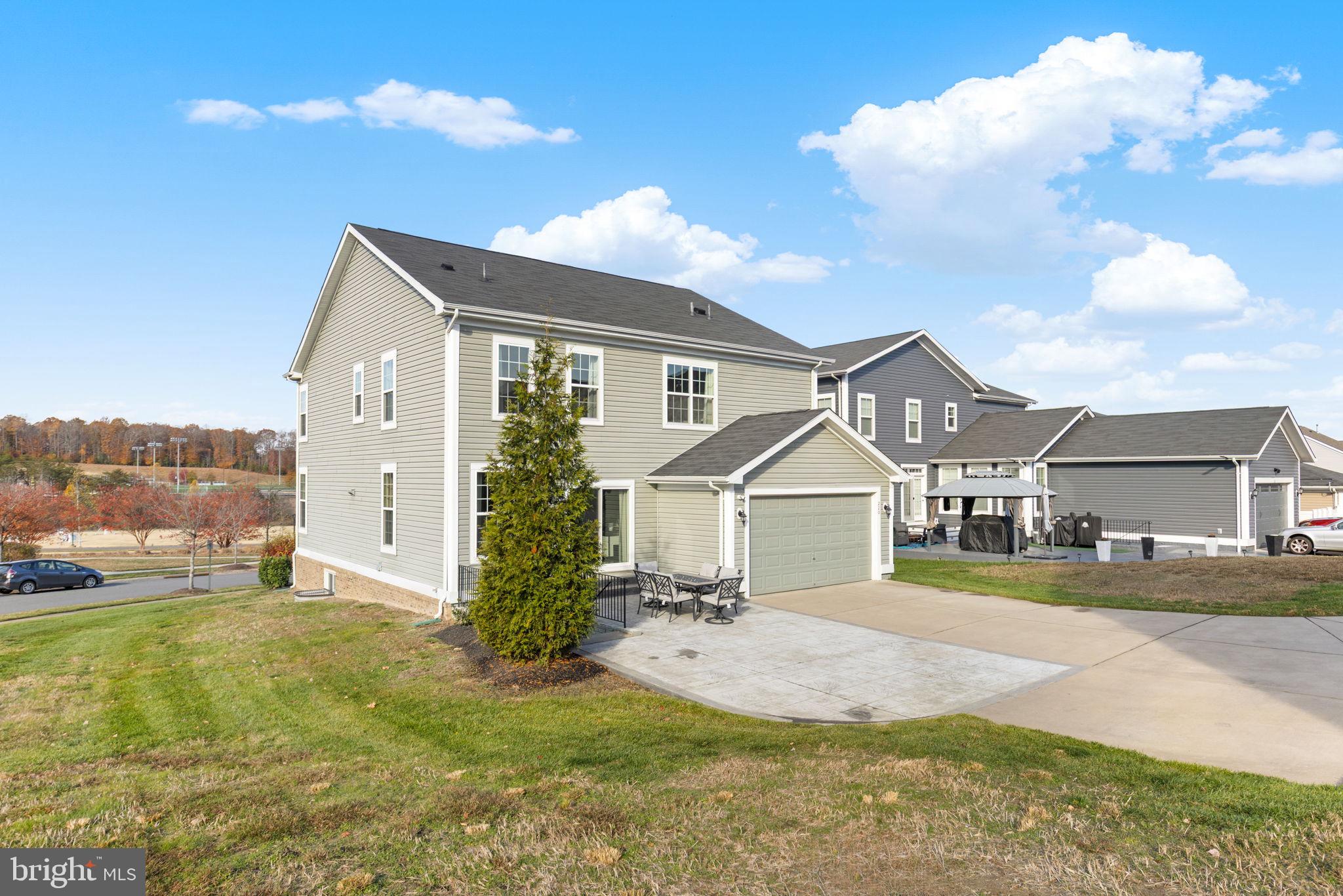 EMBREY MILL - Residential