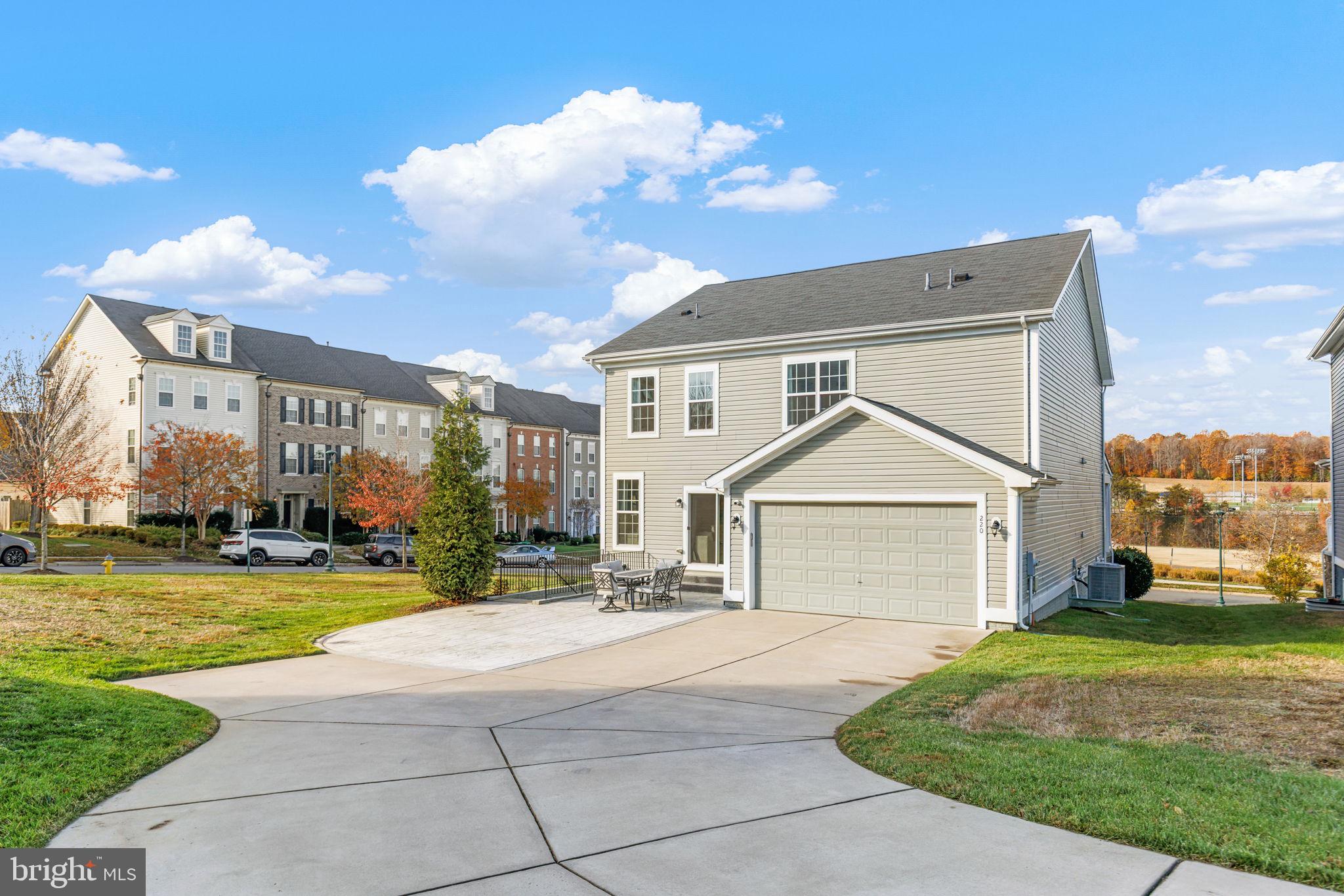 EMBREY MILL - Residential