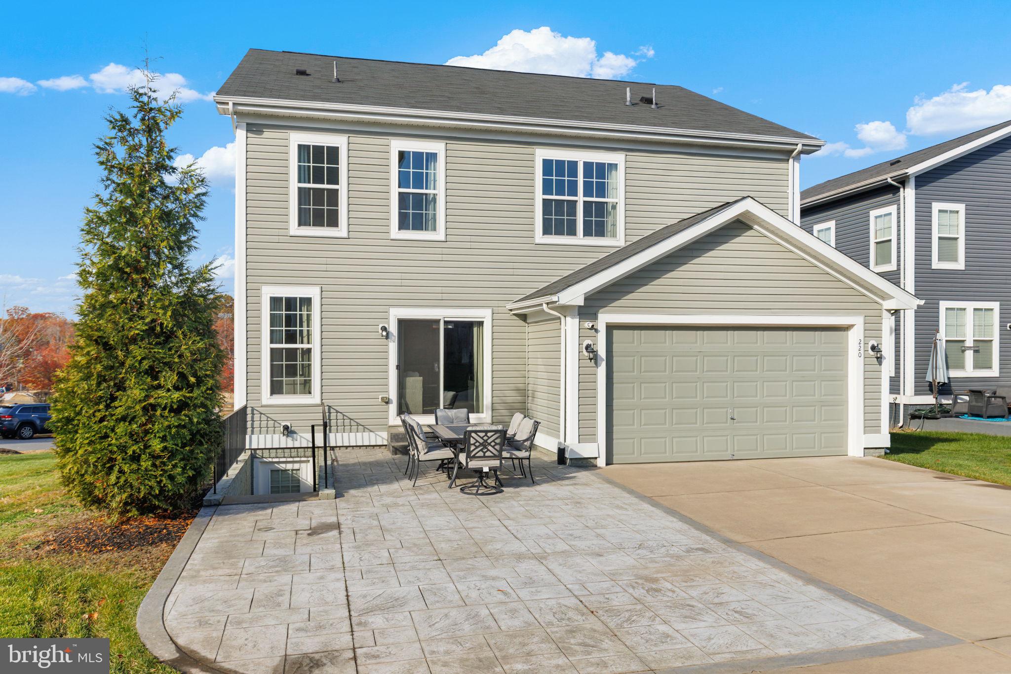 EMBREY MILL - Residential