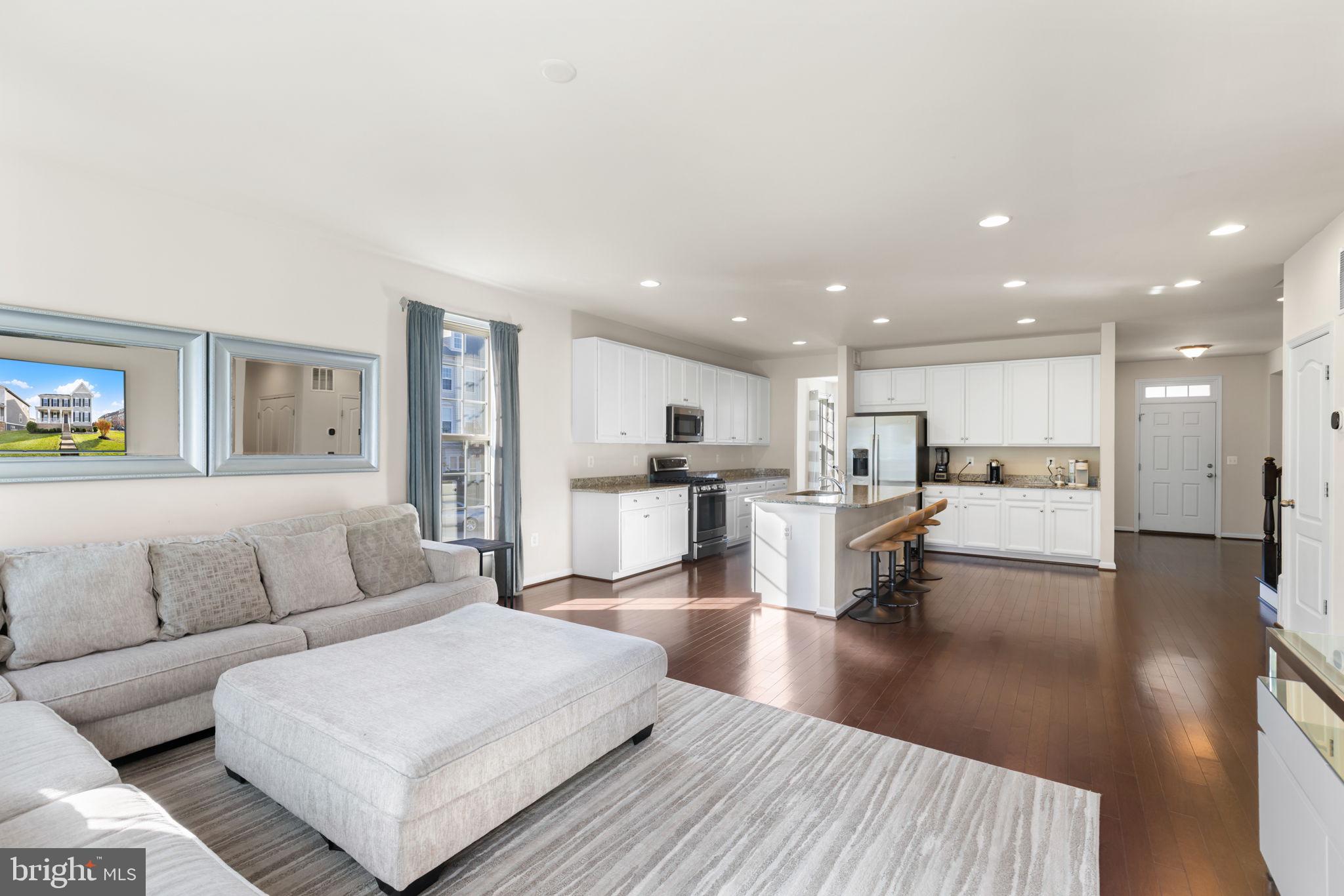 EMBREY MILL - Residential