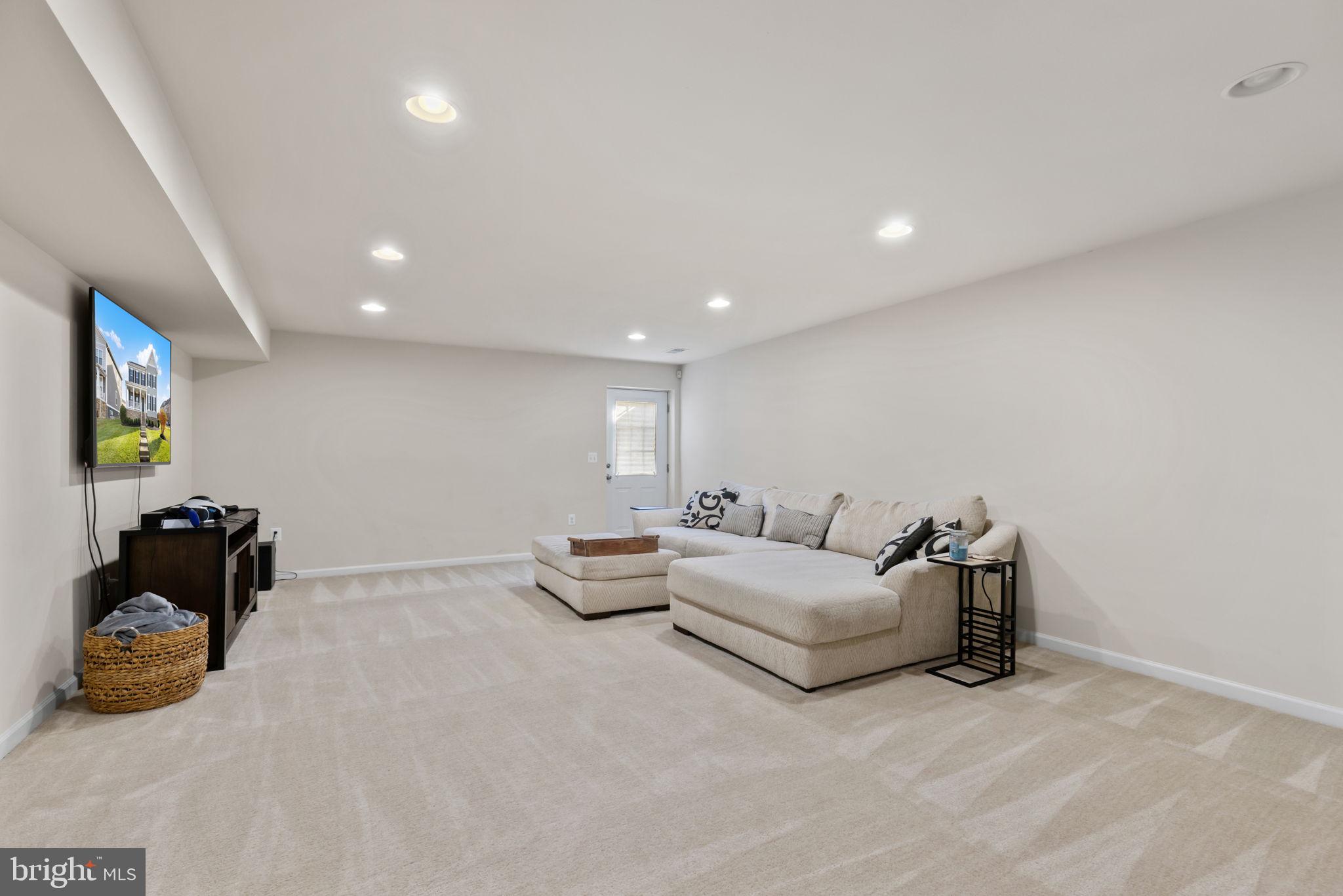 EMBREY MILL - Residential