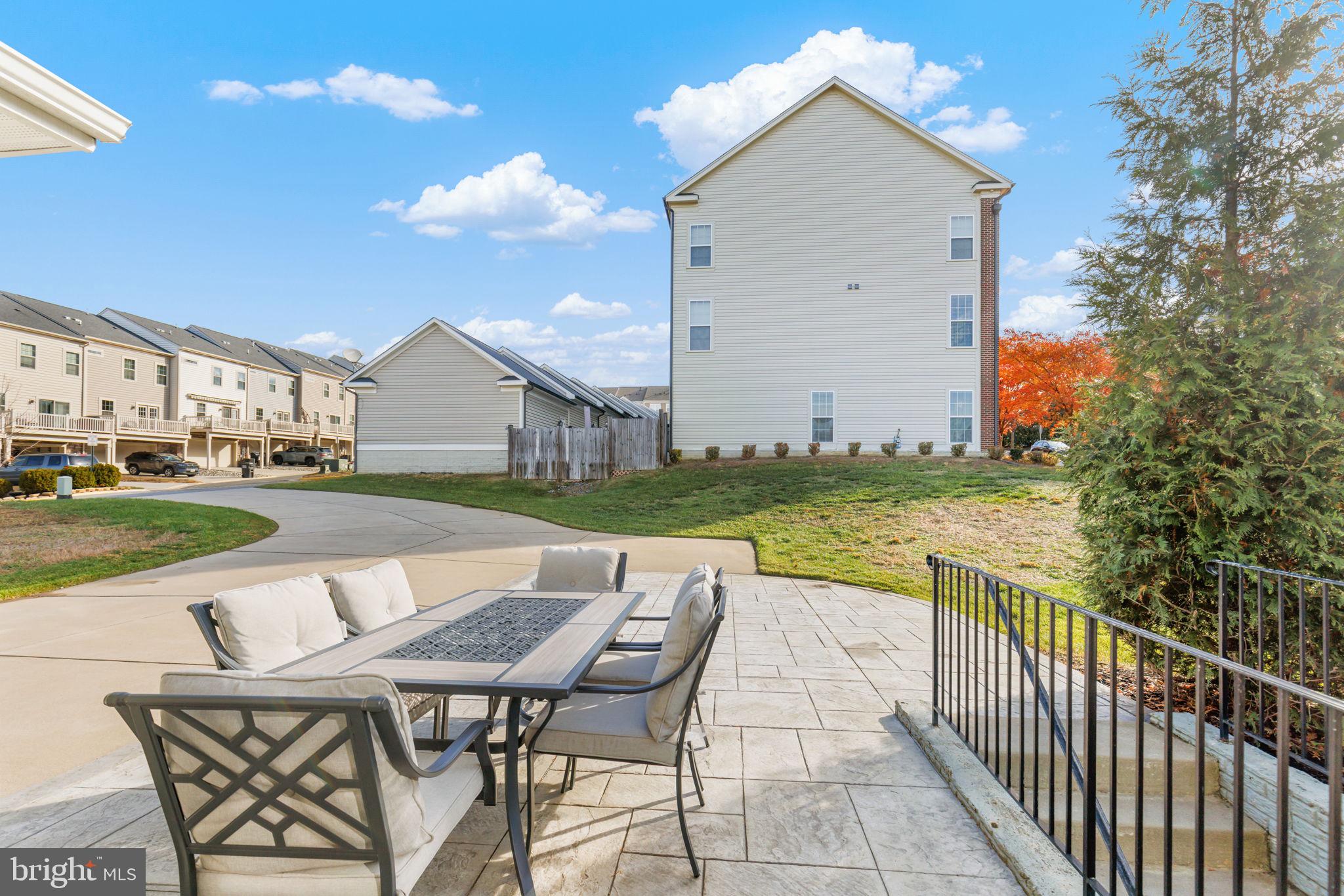 EMBREY MILL - Residential