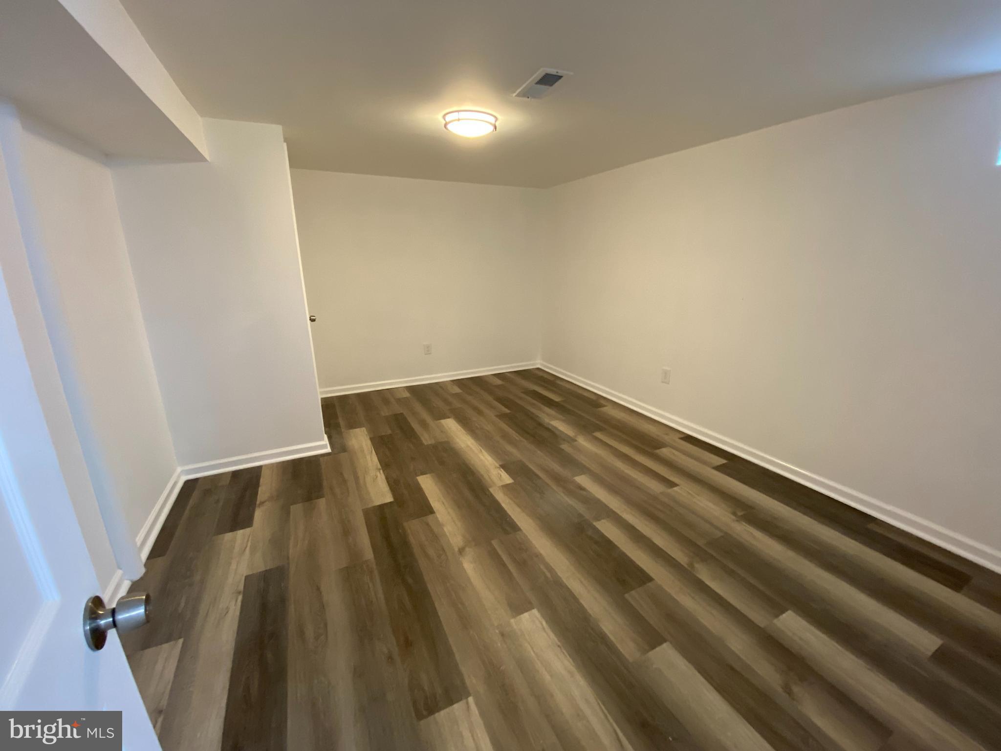 MERRITT HOMES - Residential