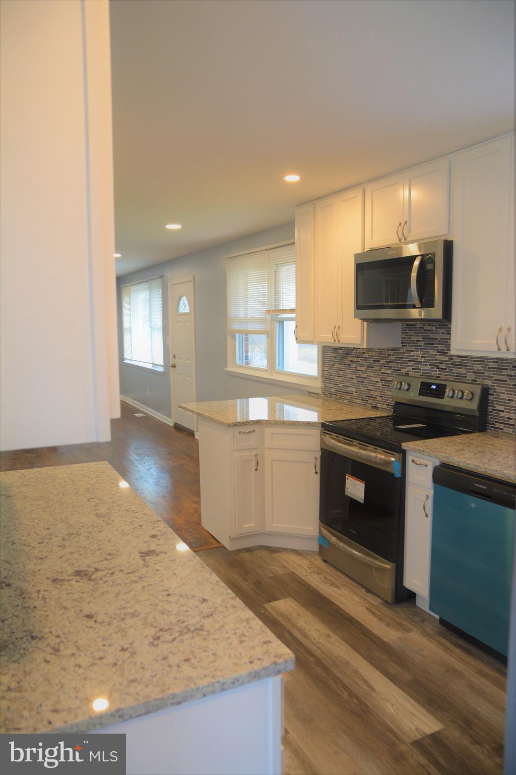 MERRITT HOMES - Residential