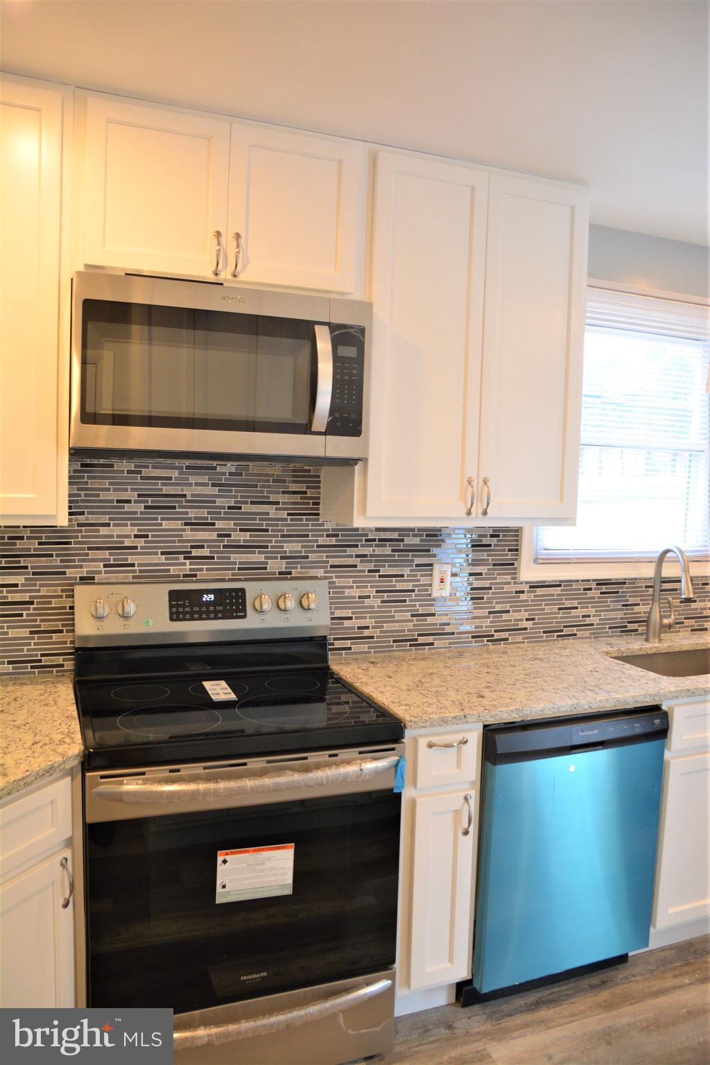 MERRITT HOMES - Residential