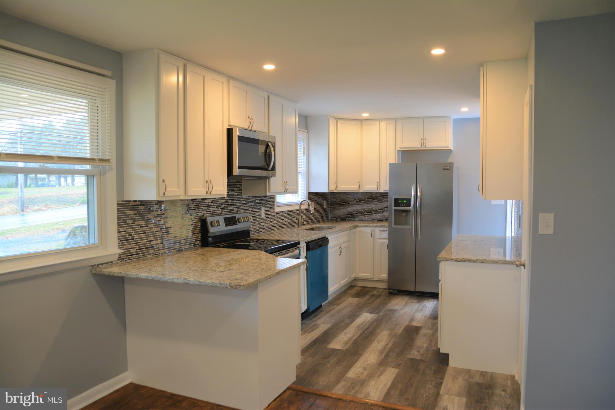 MERRITT HOMES - Residential