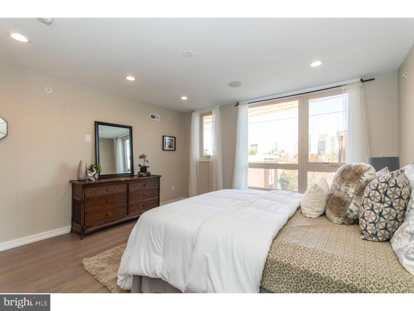 GRADUATE HOSPITAL - Residential