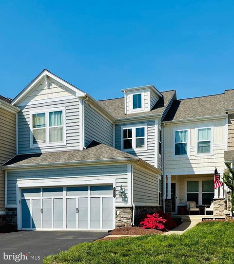 42394 GRAHAMS STABLE SQUARE ASHBURN VA 20148