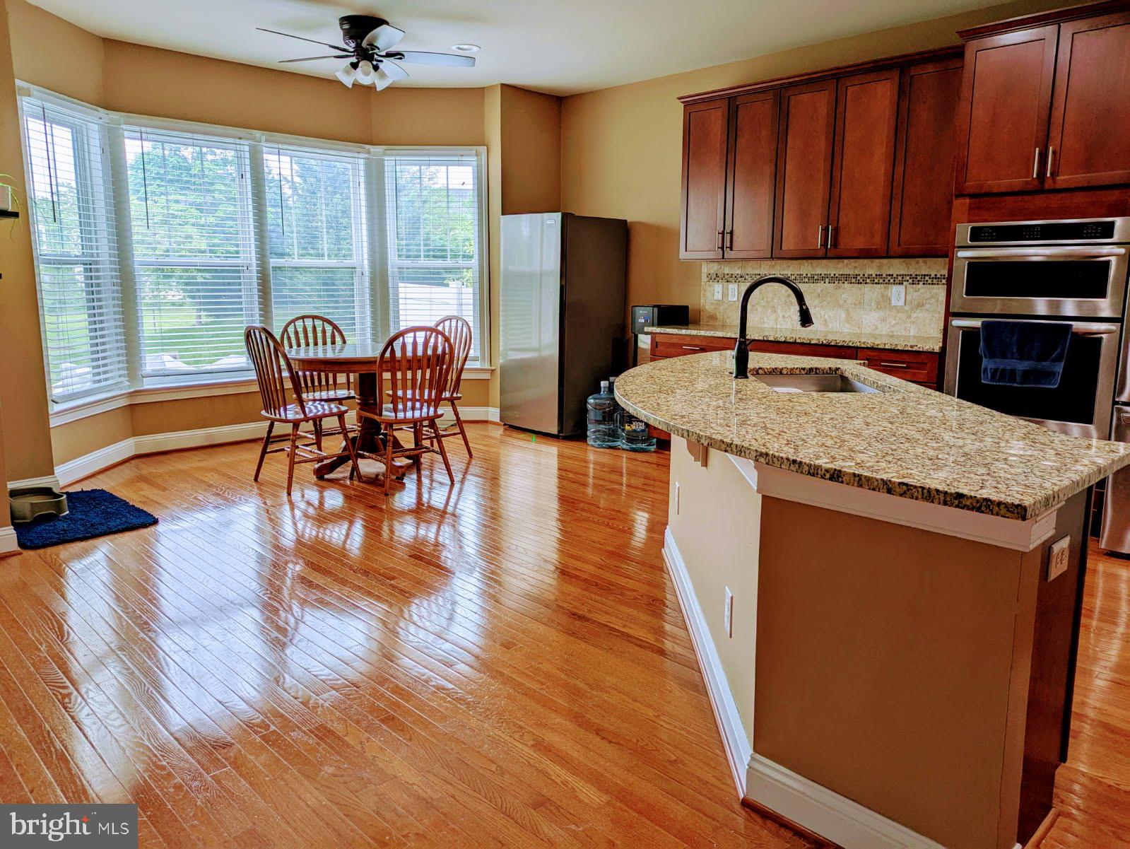 42394 GRAHAMS STABLE SQUARE