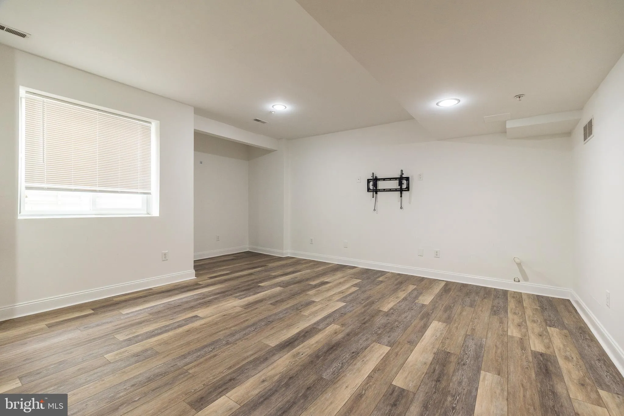 Furlong, Pennsylvania 18925, United States, 3 Bedrooms Bedrooms, ,3 BathroomsBathrooms,Residential,Active,168945