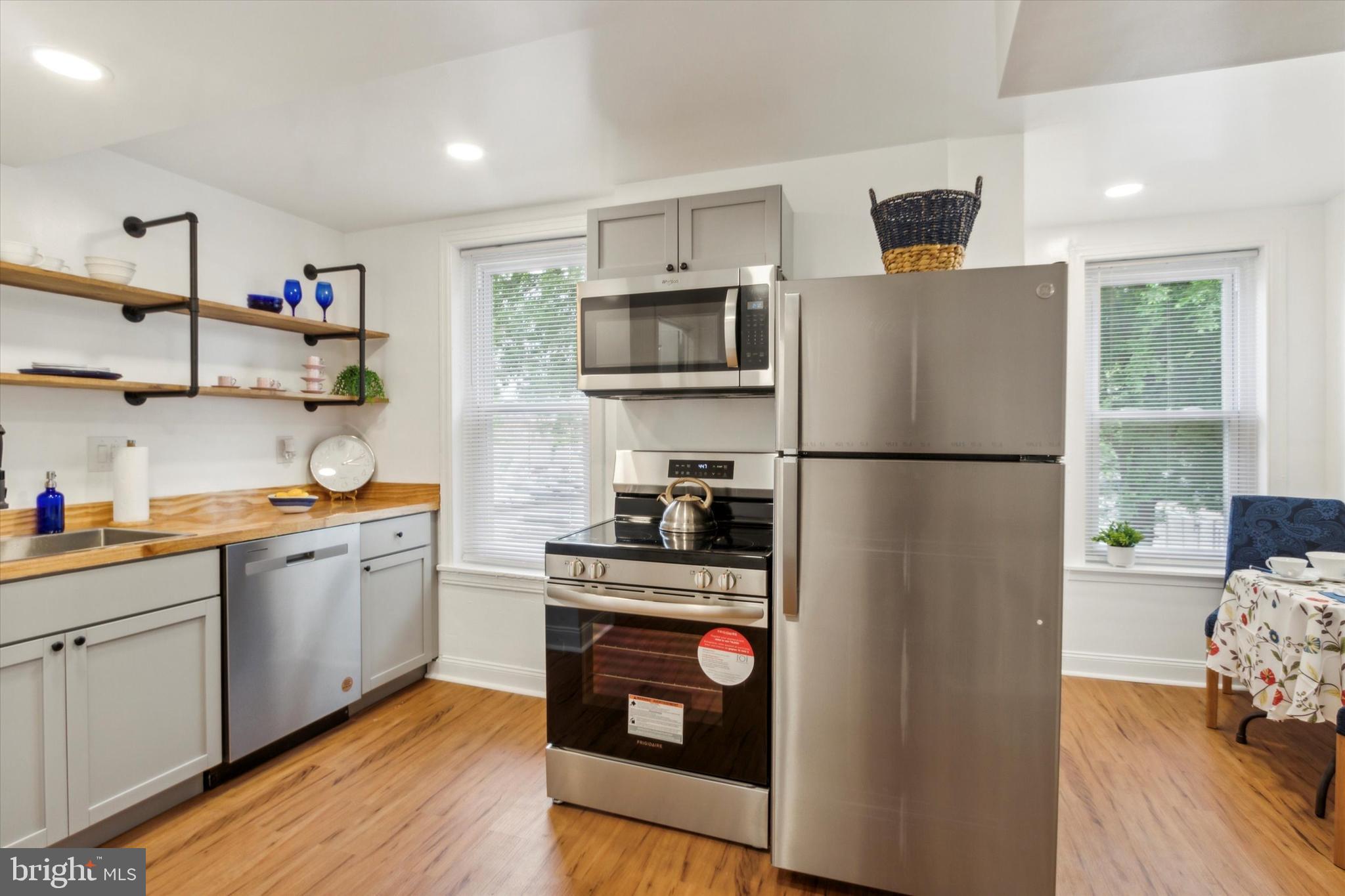 GERMANTOWN (EAST) - Residential Lease