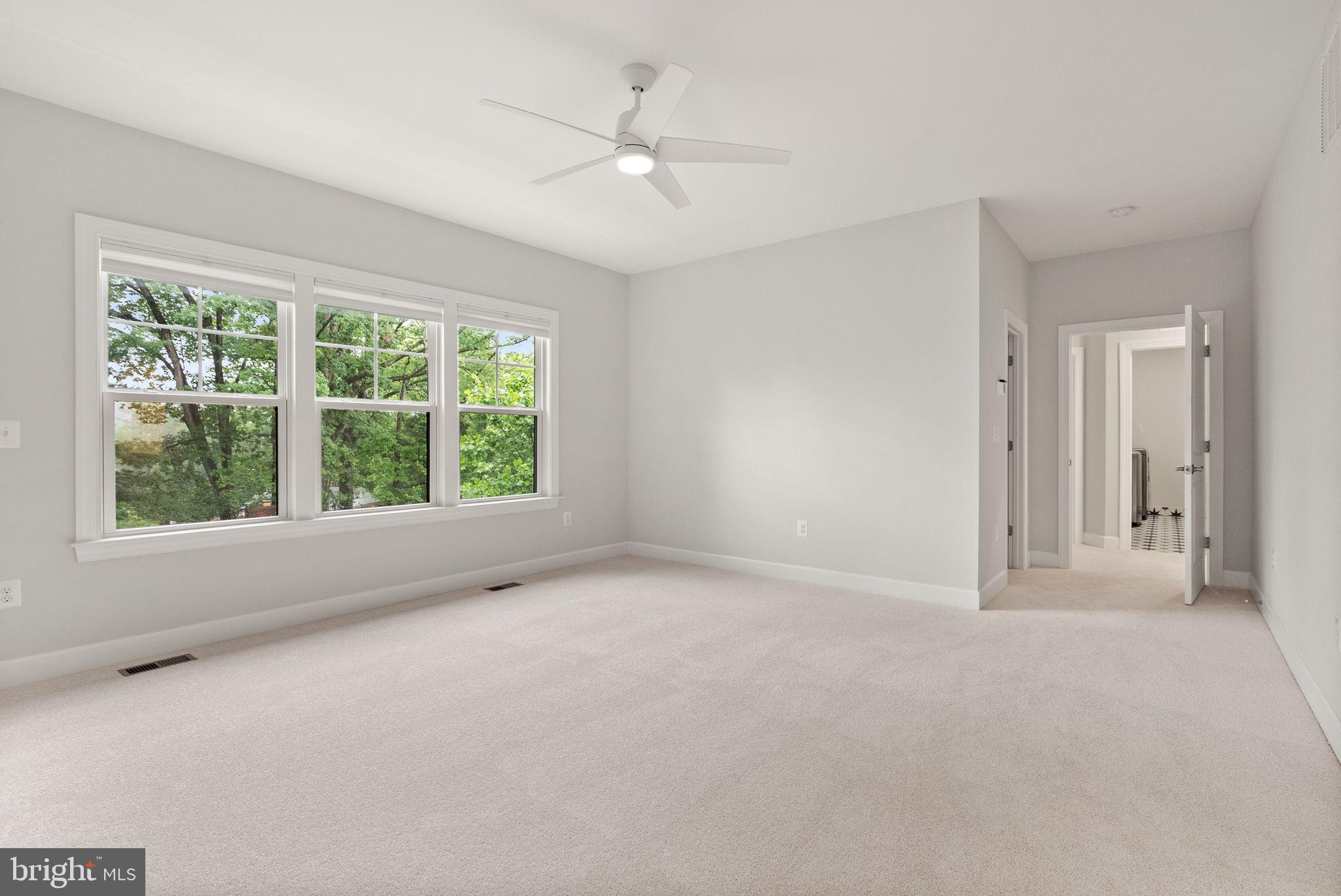 BERKSHIRE OAKWOOD - Residential