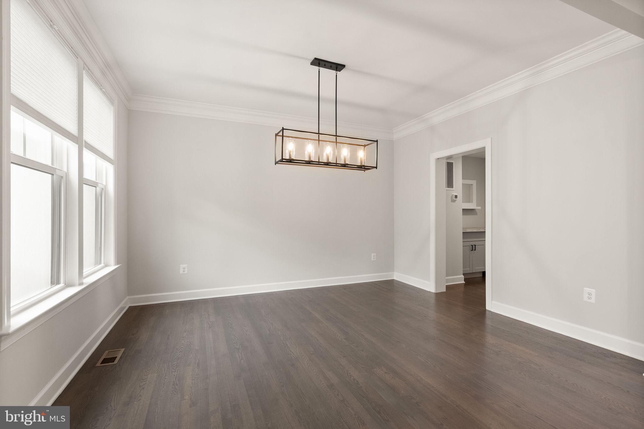 BERKSHIRE OAKWOOD - Residential