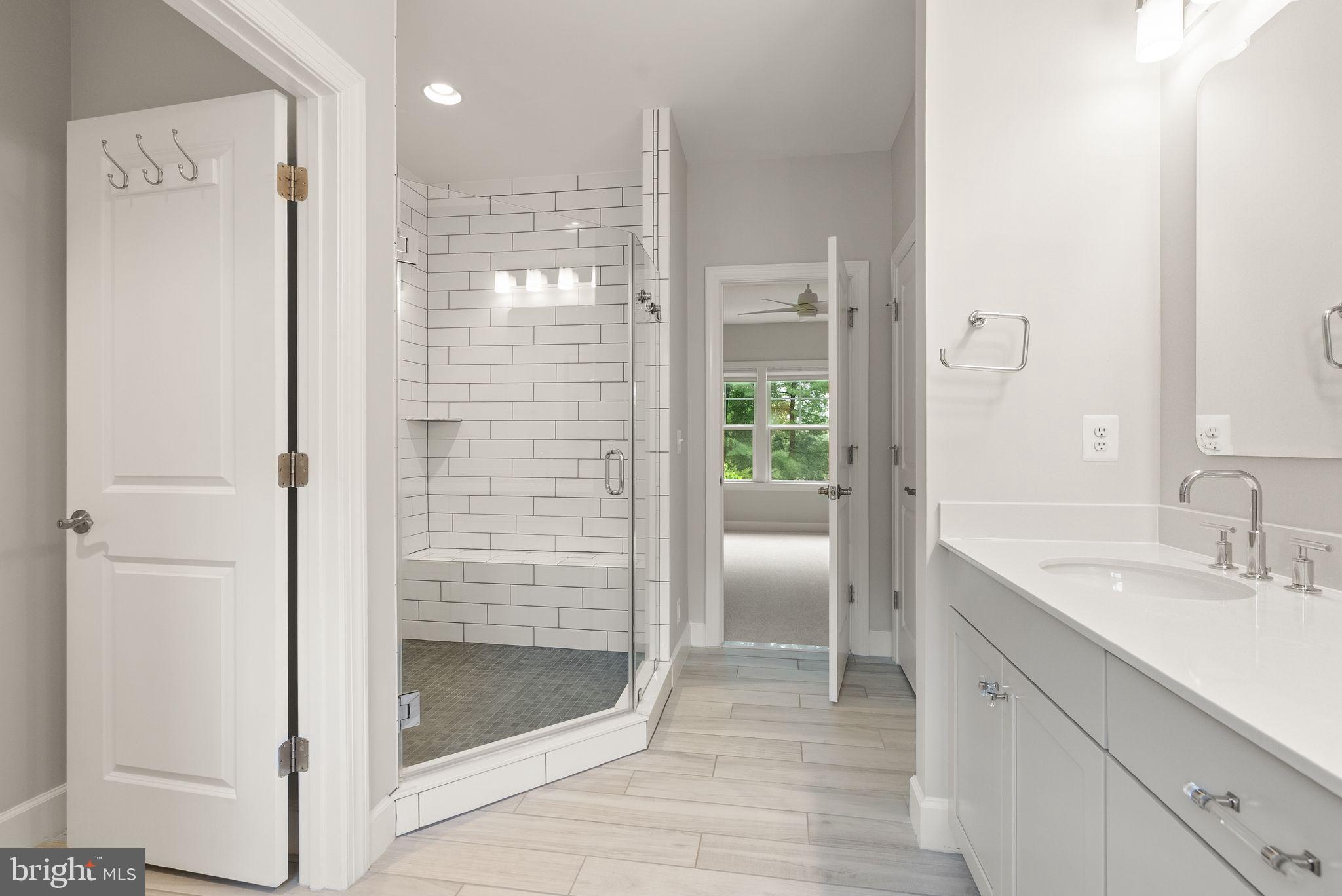 BERKSHIRE OAKWOOD - Residential