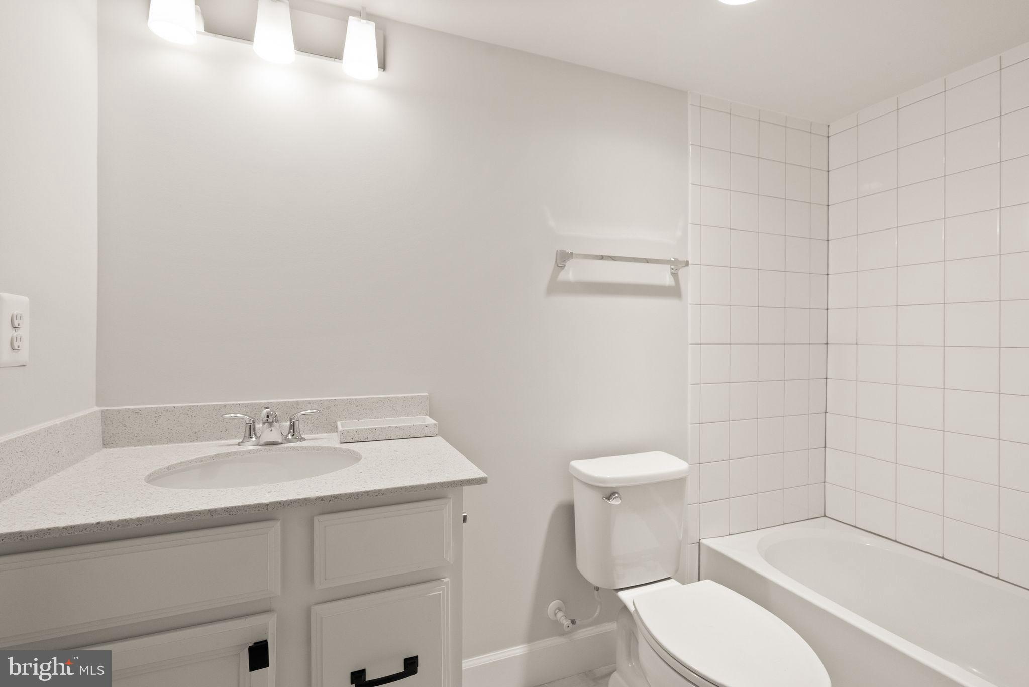 BERKSHIRE OAKWOOD - Residential