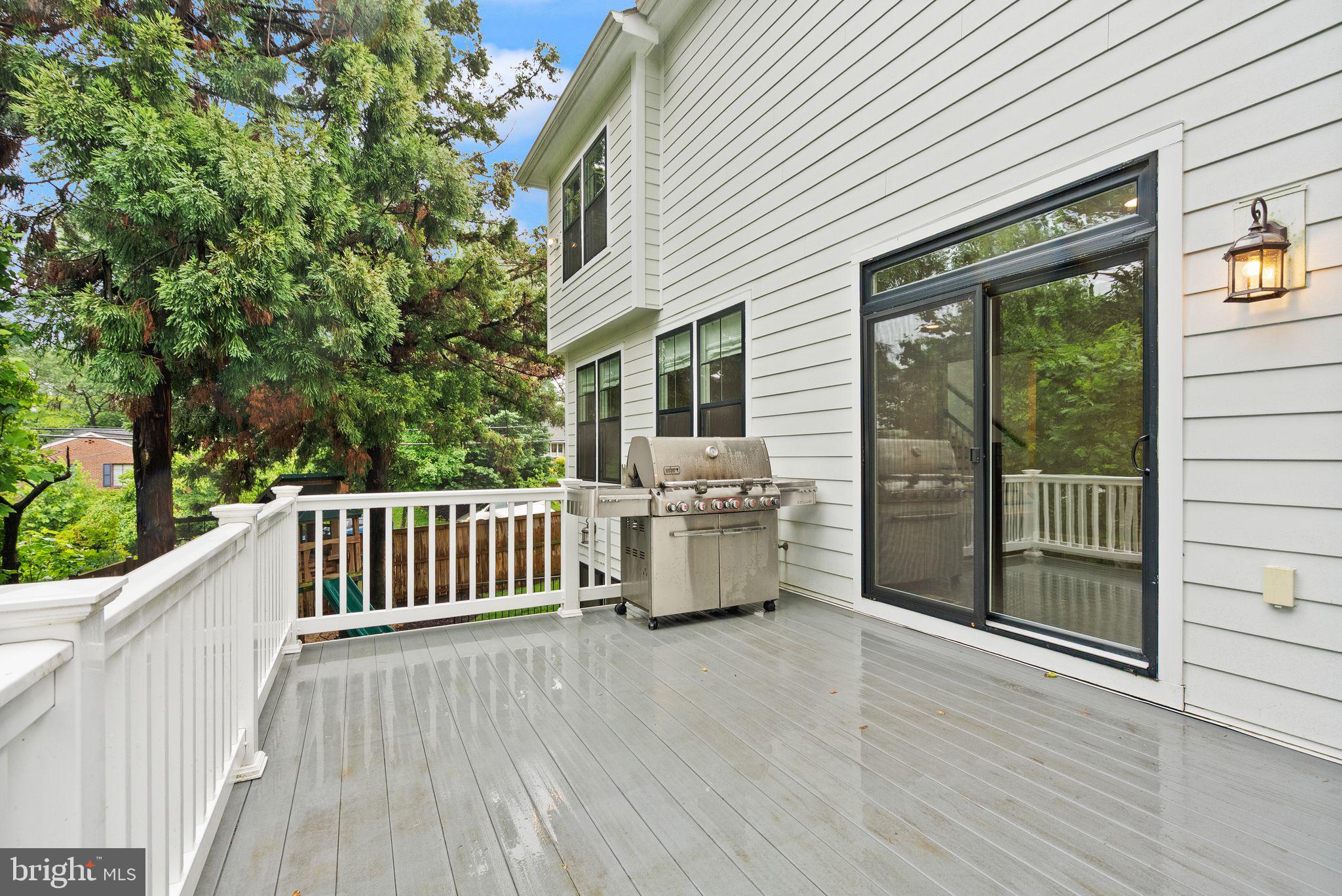 BERKSHIRE OAKWOOD - Residential