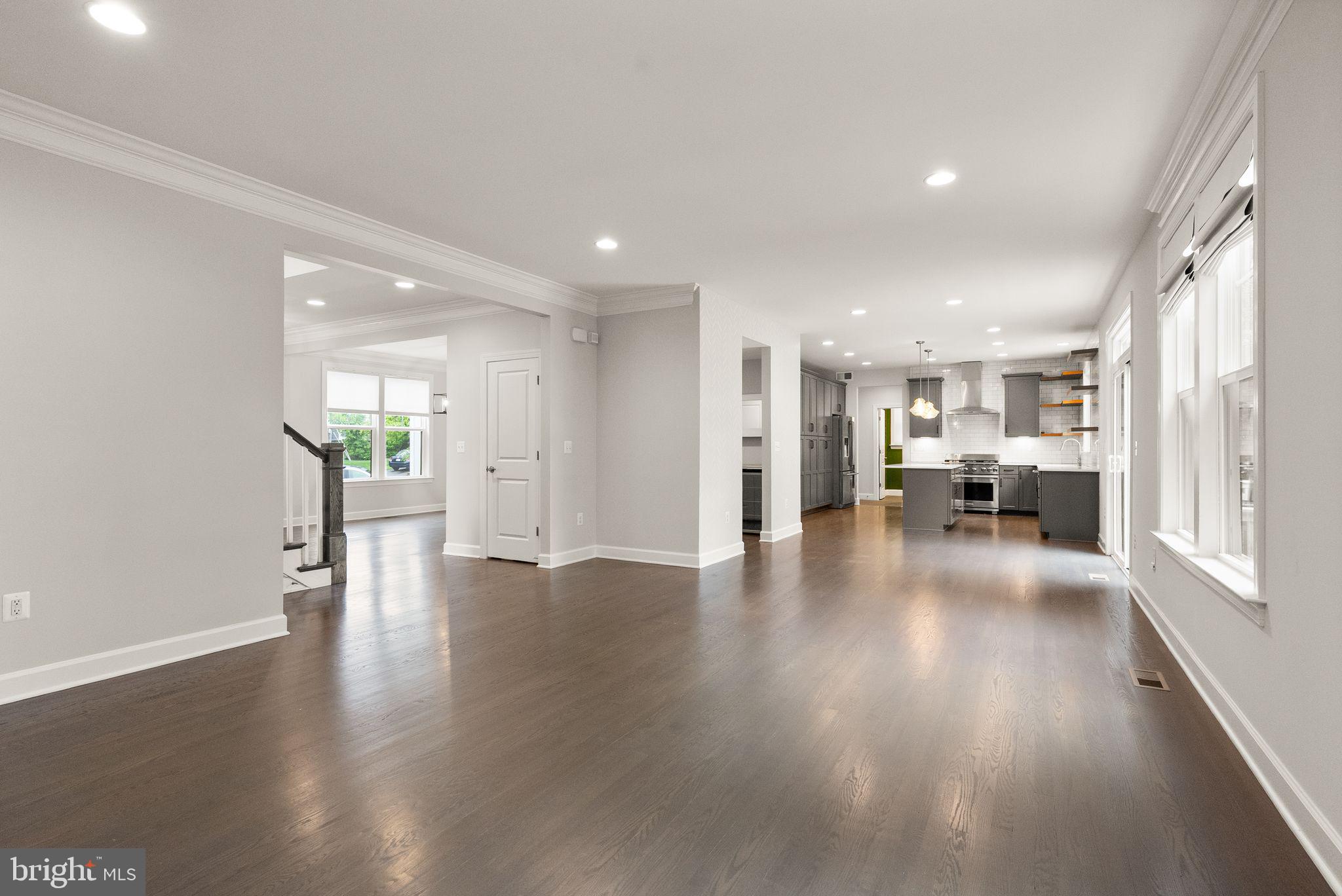 BERKSHIRE OAKWOOD - Residential