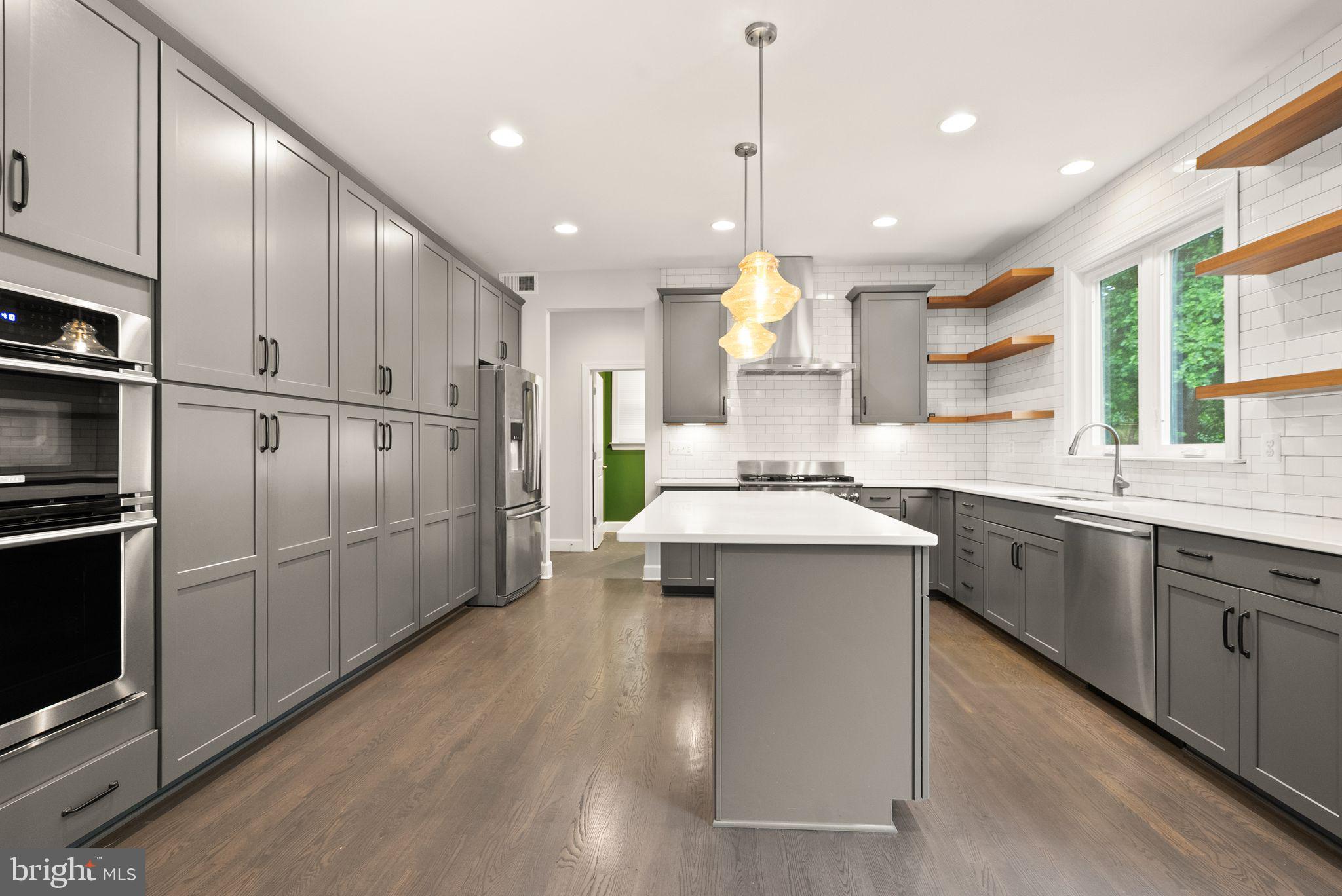 BERKSHIRE OAKWOOD - Residential