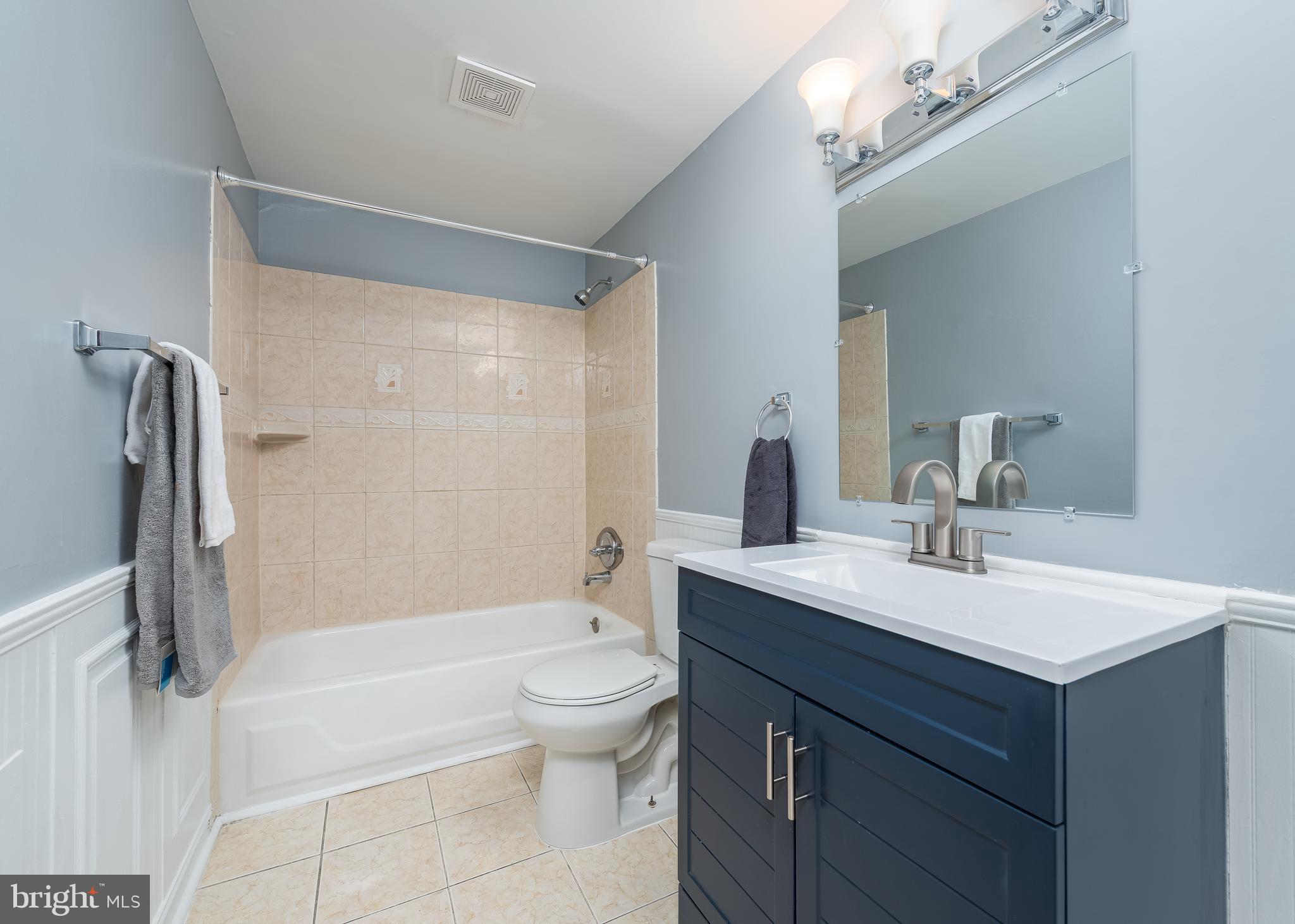 OWEN BROWN WOODS - Residential Lease