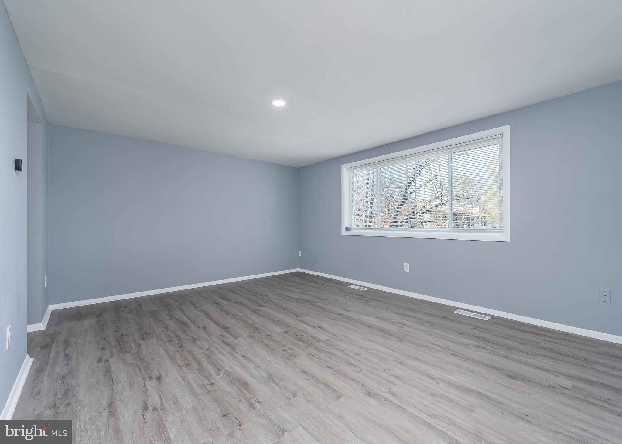 OWEN BROWN WOODS - Residential Lease