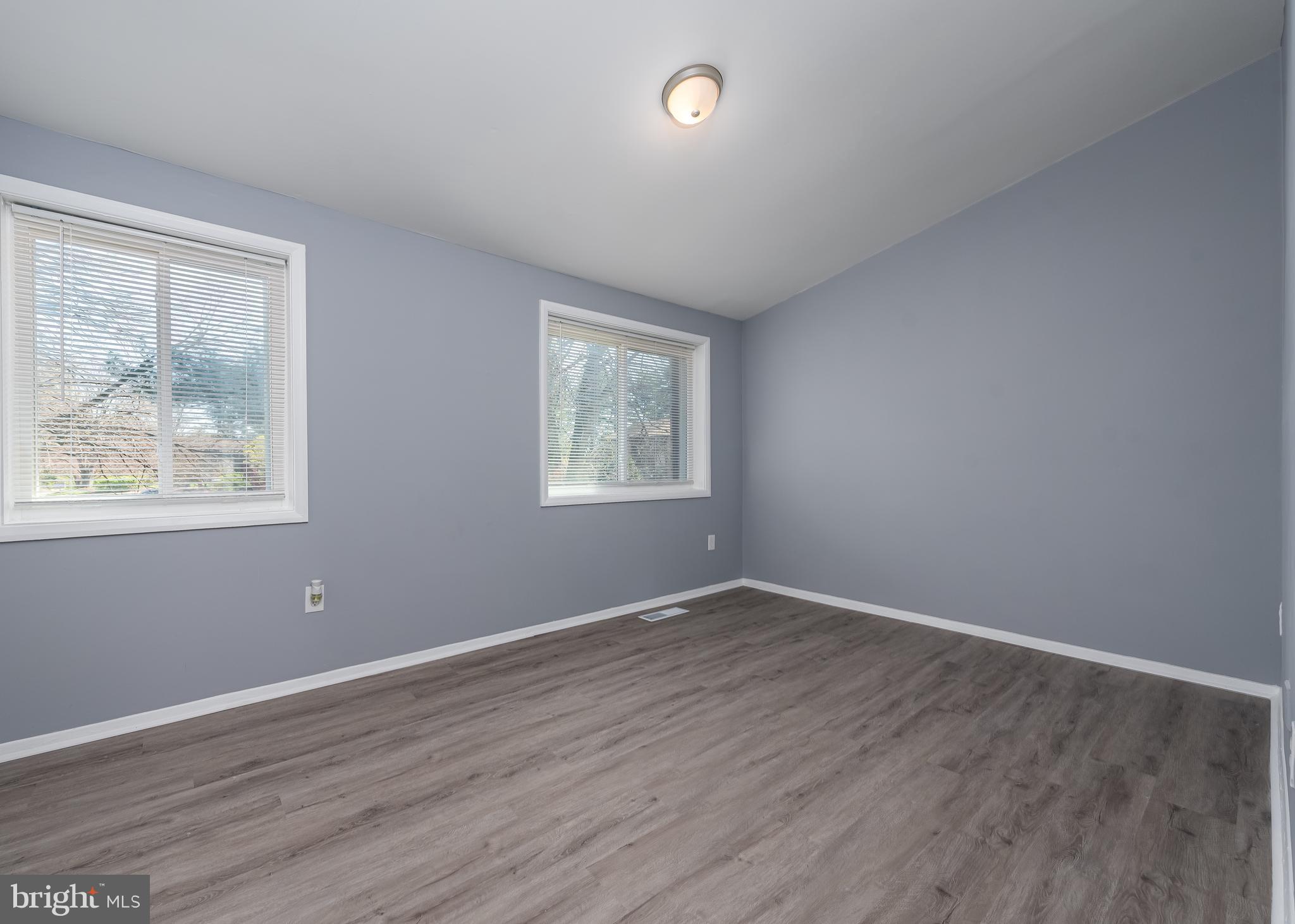 OWEN BROWN WOODS - Residential Lease