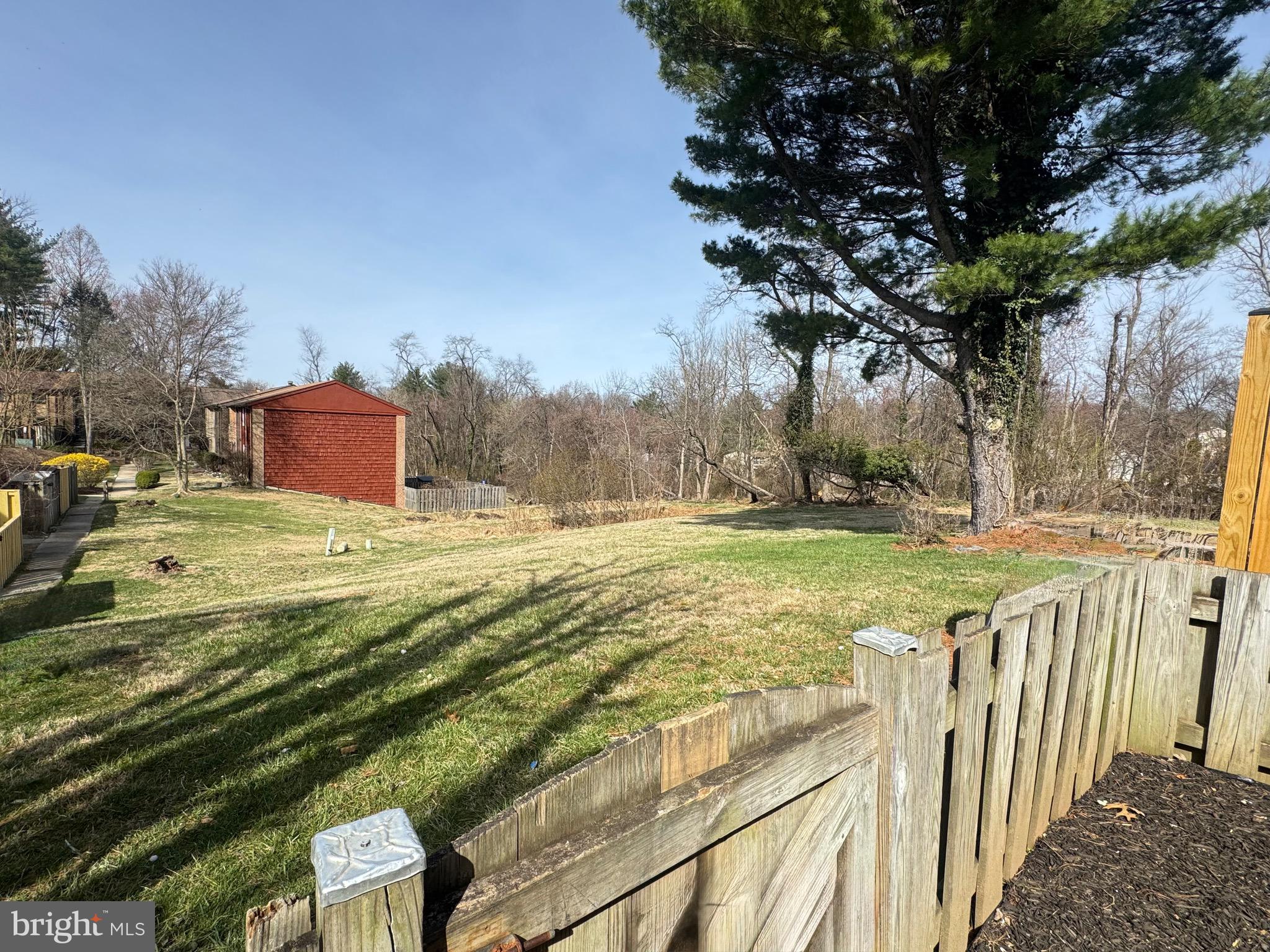 OWEN BROWN WOODS - Residential Lease