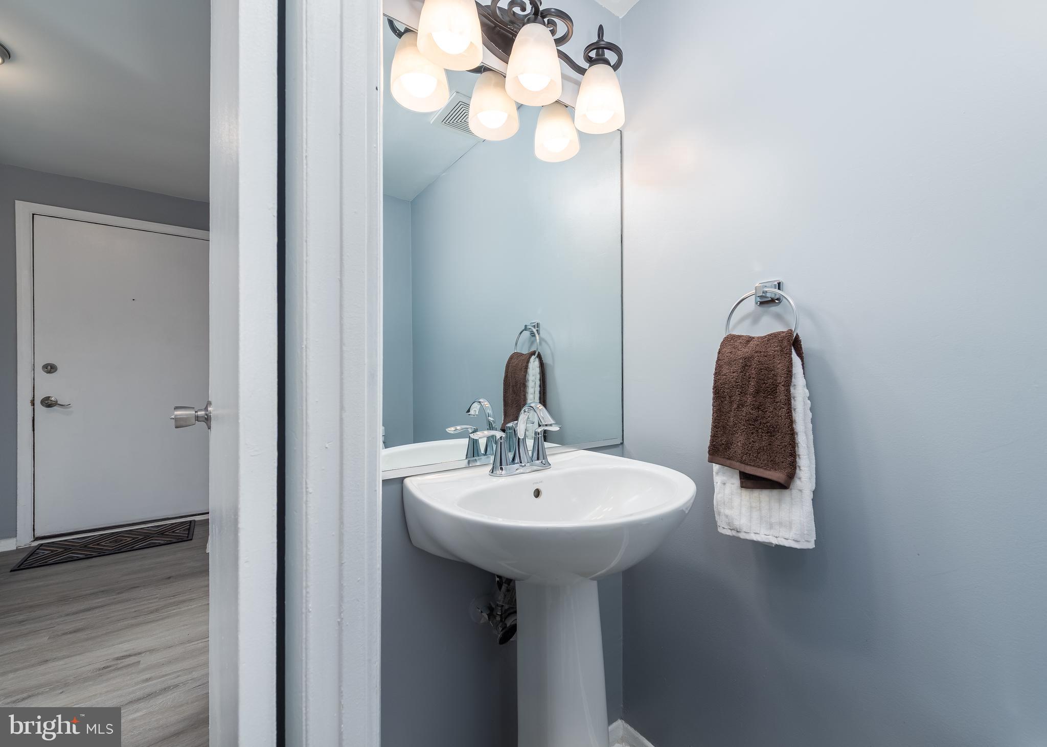 OWEN BROWN WOODS - Residential Lease