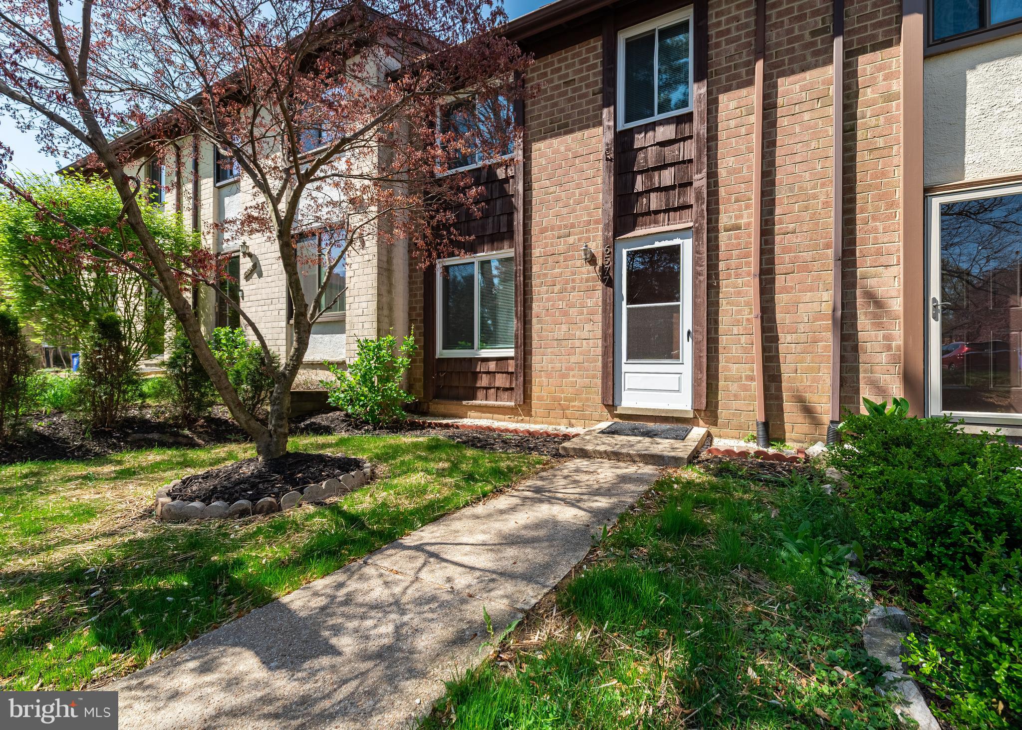 OWEN BROWN WOODS - Residential Lease