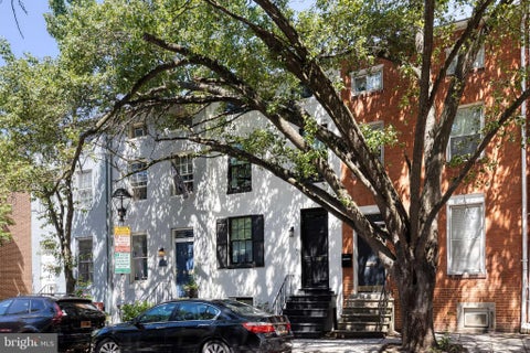 Townhouse For Rent - 630 S Paca Street<br/> BALTIMORE, MD 21230