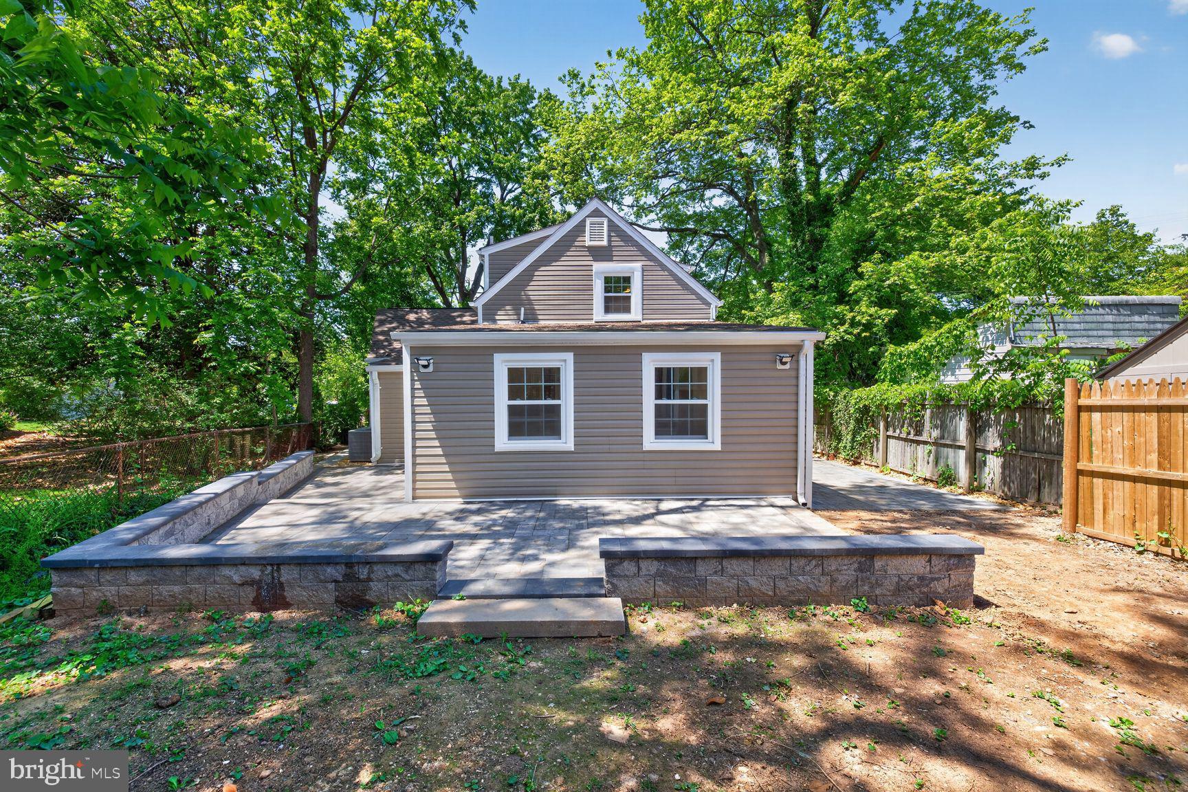 ROCKVILLE - Residential