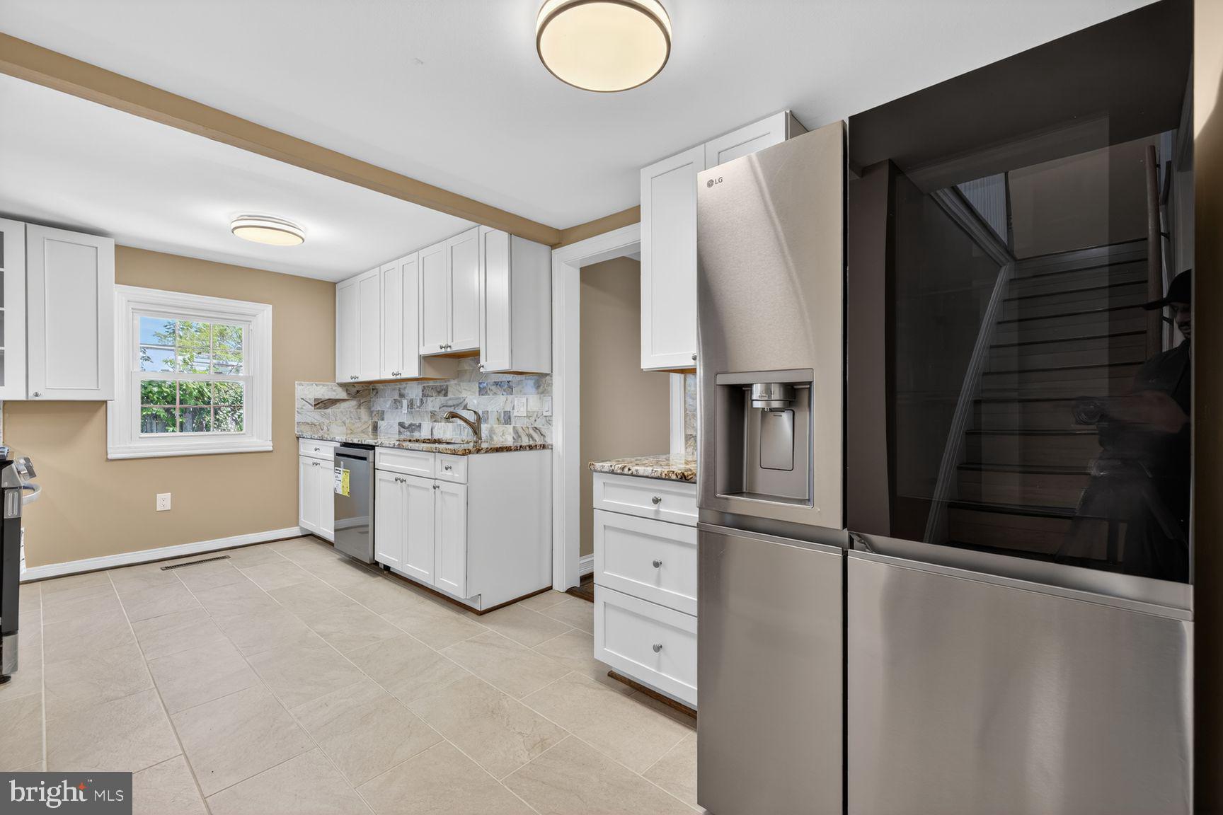 ROCKVILLE - Residential