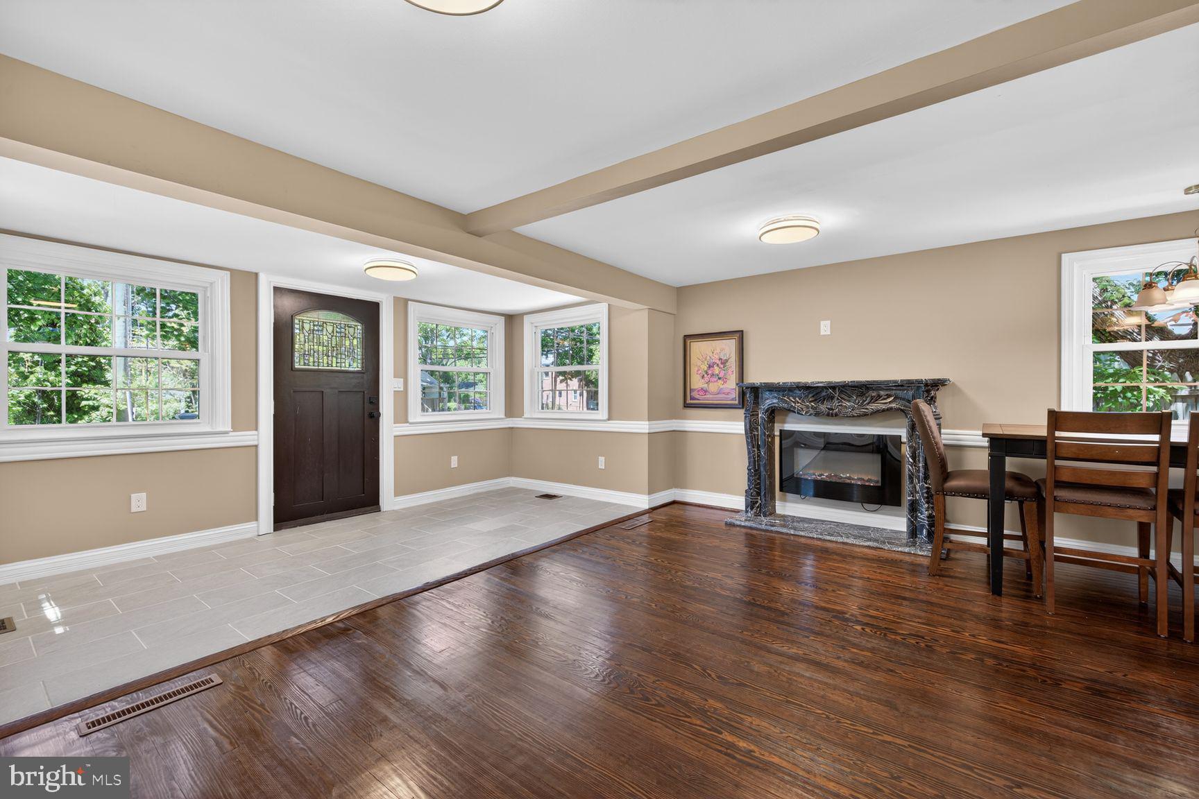 ROCKVILLE - Residential