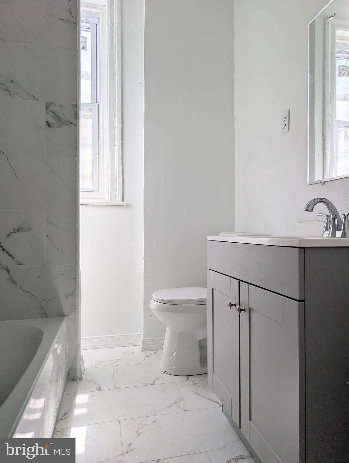 OAK LANE - Commercial Lease